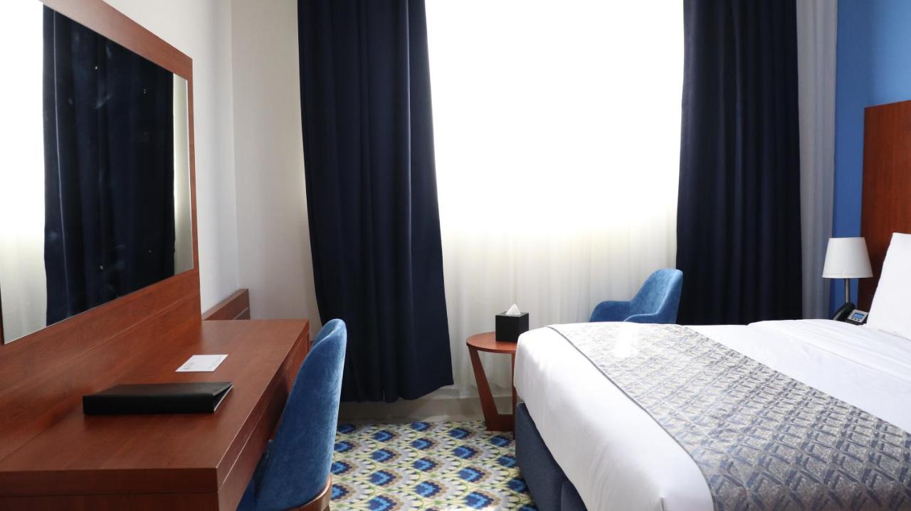 Al Riyadh Hotel Apartments Абу-Дабі Екстер'єр фото